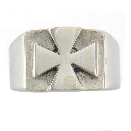 FSR01W67 Maltese Cross Signet Ring - Click Image to Close